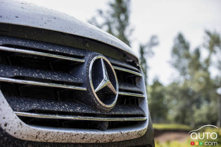 2023 Mercedes-Benz Sprinter, front grille, badging