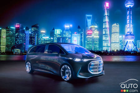 La Mercedes-Benz Vision V, trois quarts avant