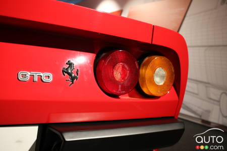 La partie arrière de la Ferrari 288 GTO (1984).