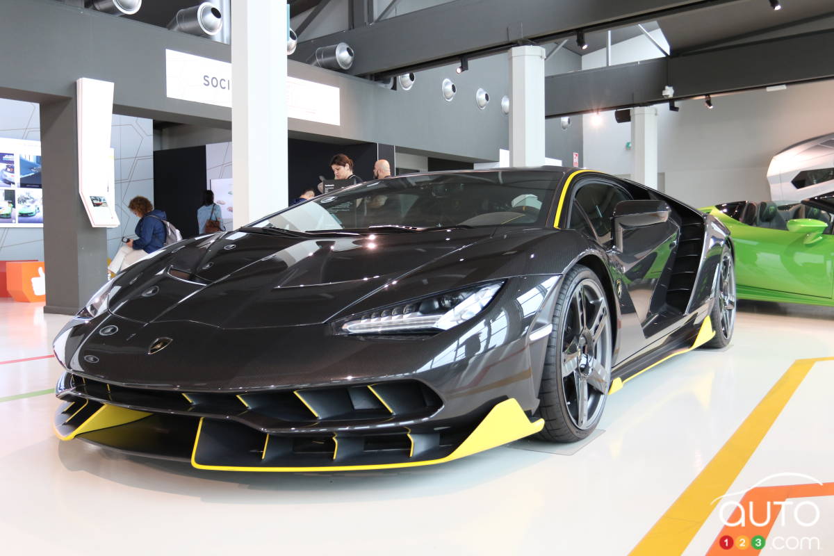 La Lamborghini Centennario (2016).