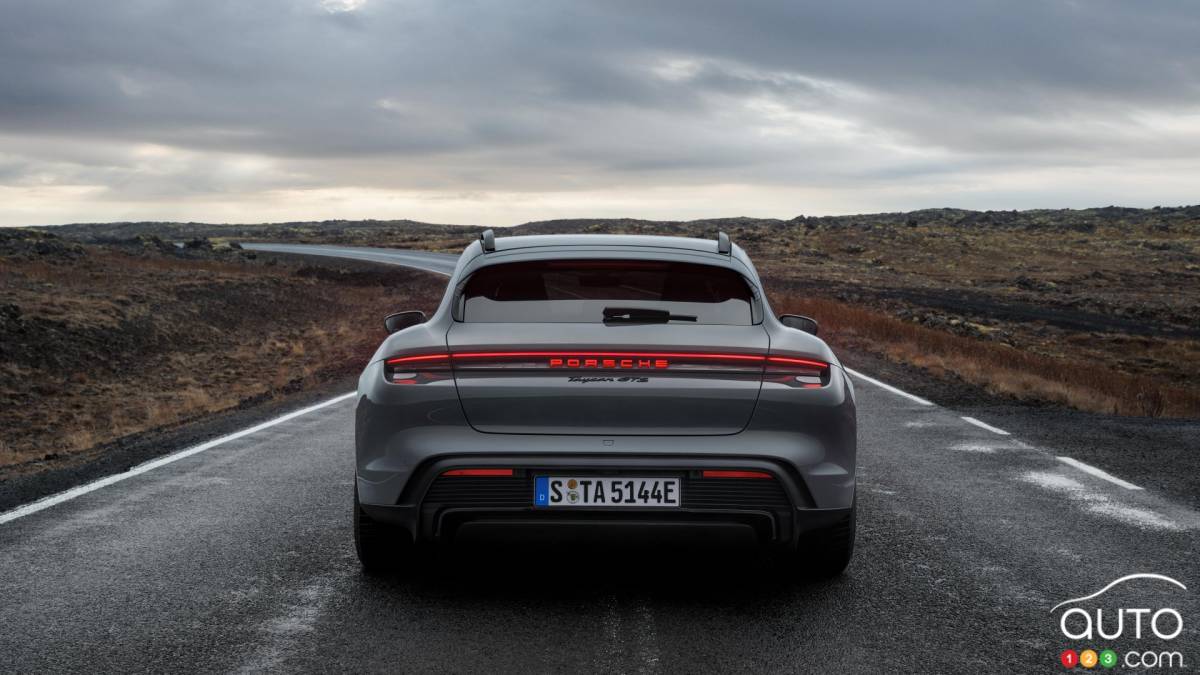 Porsche Taycan GTS Sport Turismo 2025, arrière