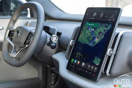 The Volvo EX30 Cross Country, dashboard