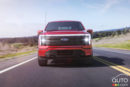 Ford F-150 Lightning 2022, avant