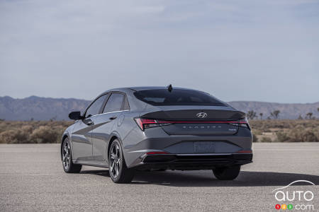 2021 Hyundai Elantra Hybrid Revealed In New Images Car News Ordiate