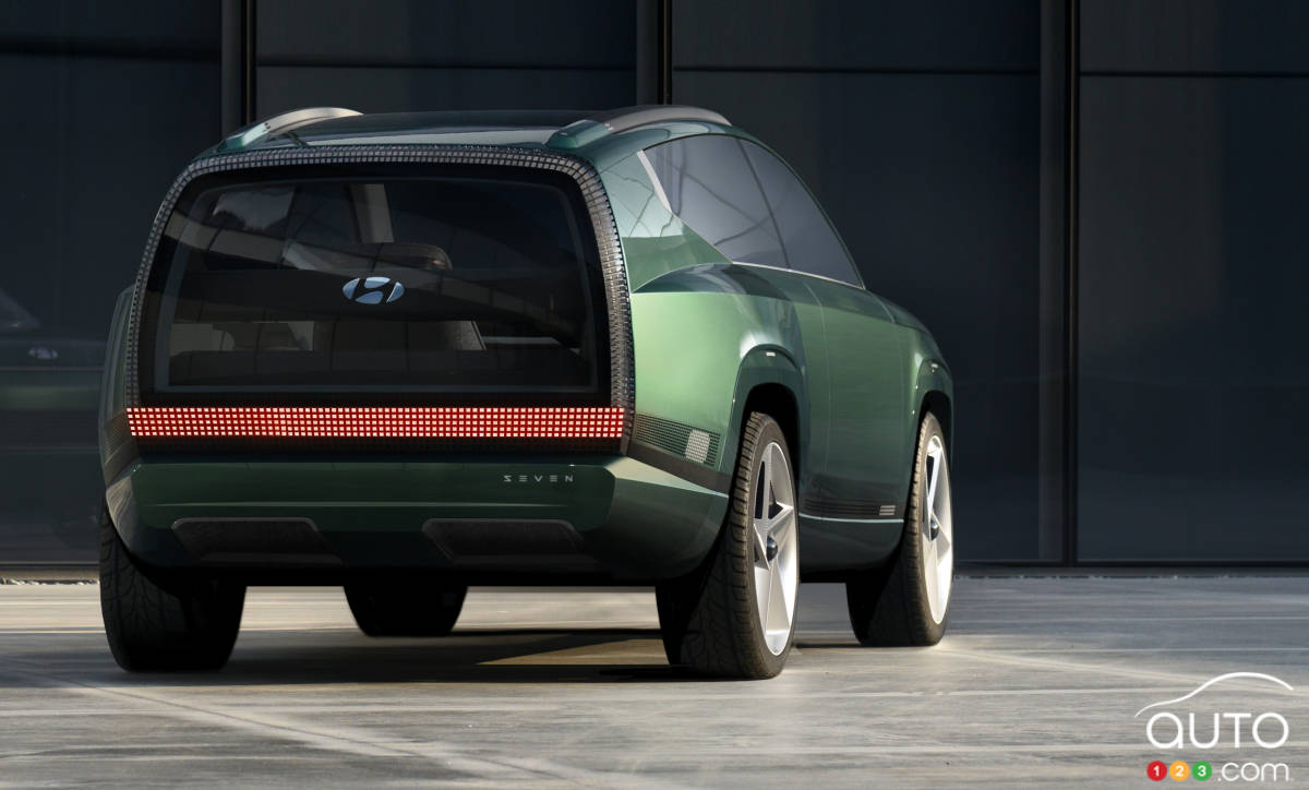 Le Hyundai Seven Concept, trois quarts arrière