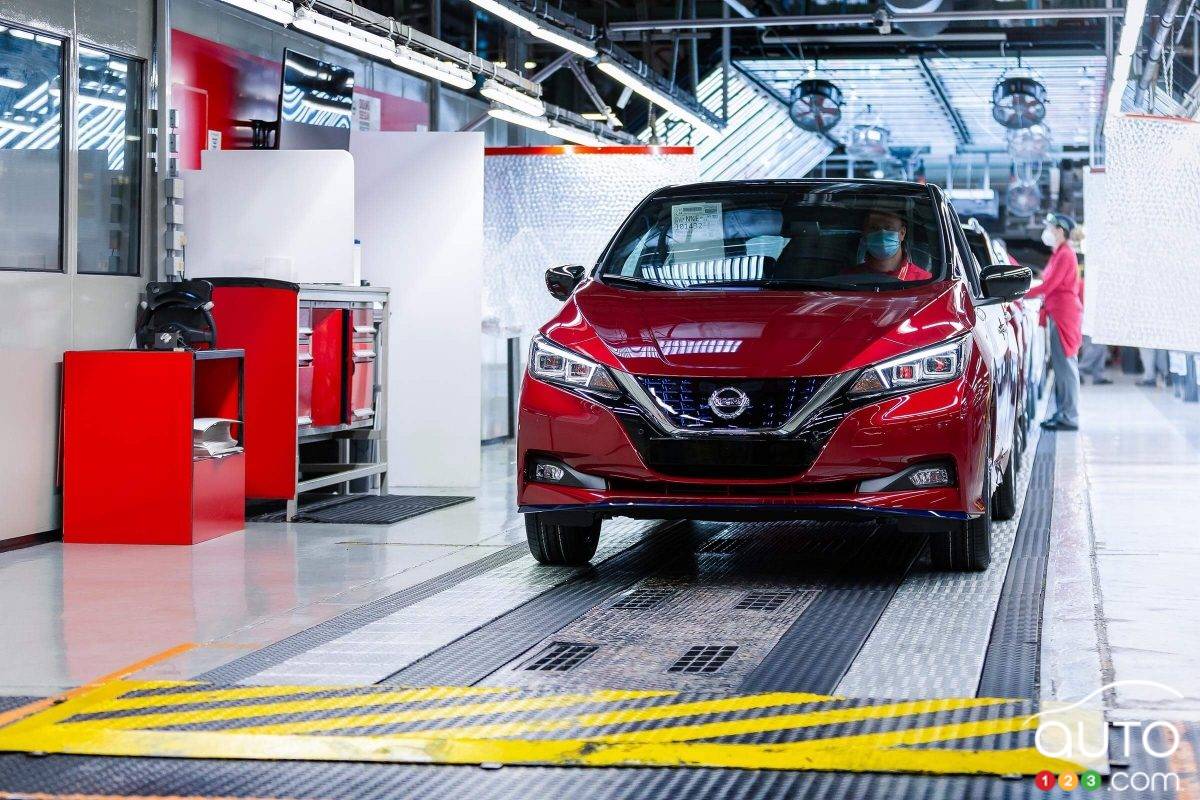 Une Nissan LEAF dans l'usine Nissan à Sunderland, au Royaume-Unis, en 2020