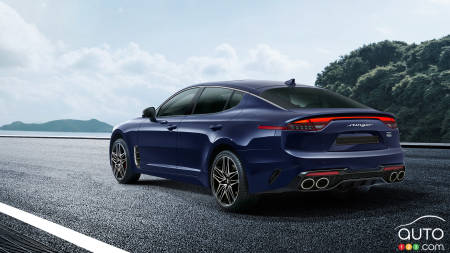 2021 Kia Stinger, three-quarters rear