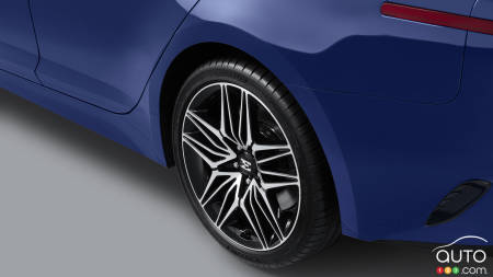 2021 Kia Stinger, wheel