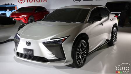 The Lexus RZ concept, trhee-quarters front