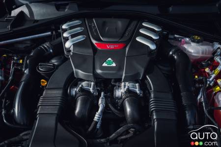 Alfa Romeo Giulia Quadrifoglio - engine