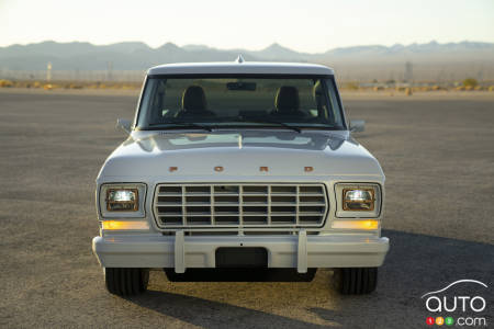 Le Ford F-1500 avec ensemble Eluminator, avant