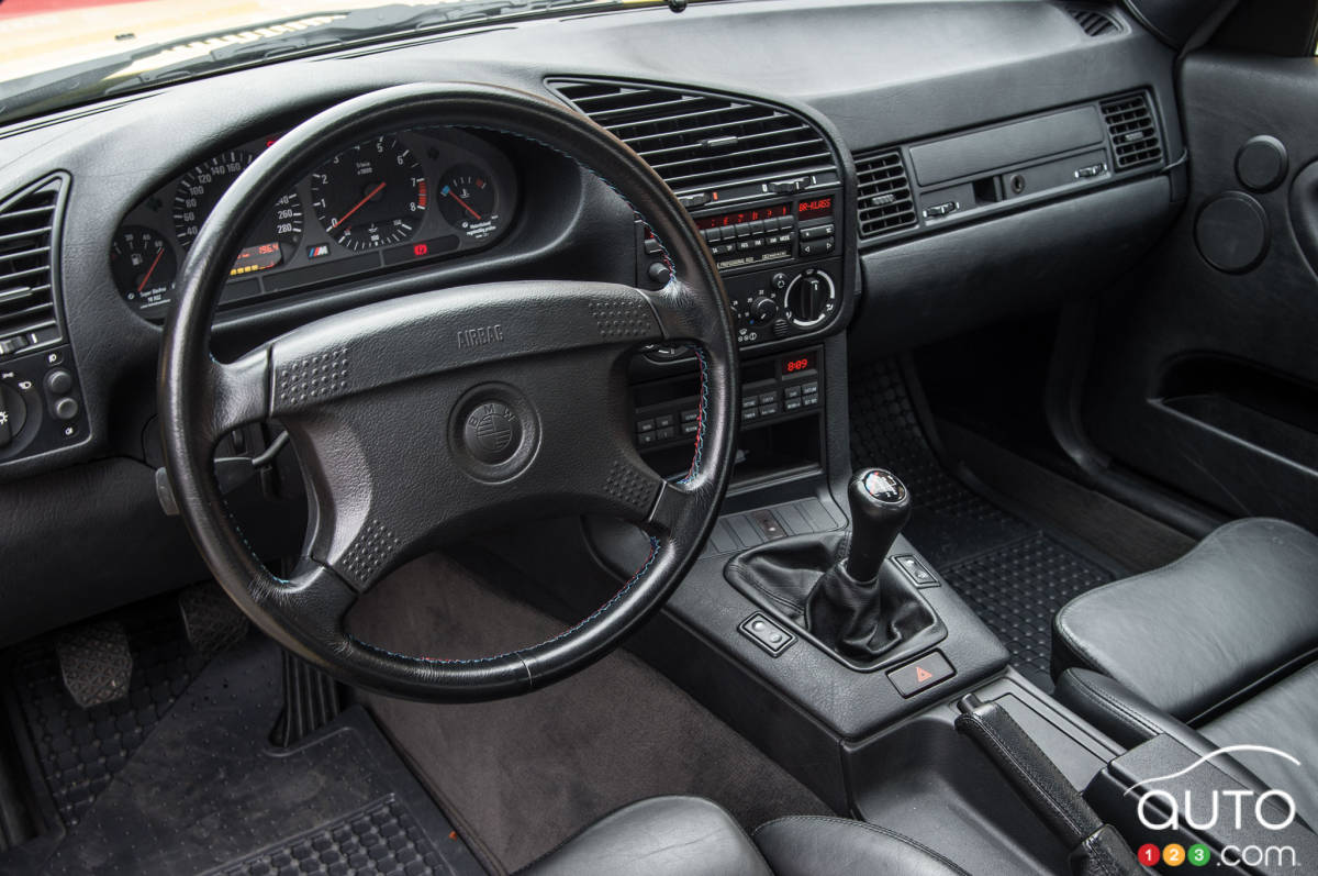 BMW M3 1992, intérieur