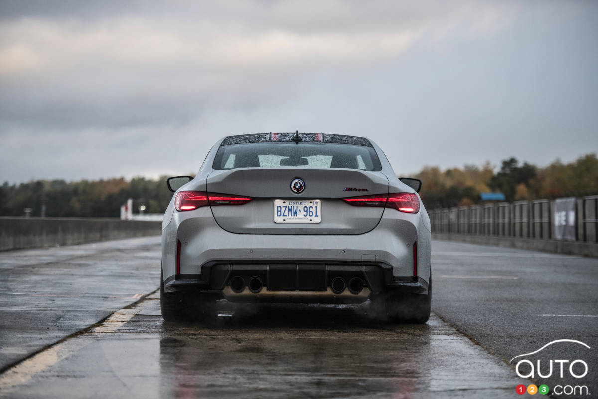 Design de l'arrière de la BMW M4 CSL 2023