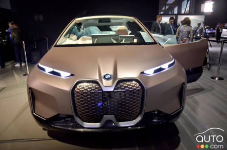 BMW Vision iNext concept, front