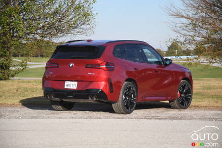 2025 BMW X3 M60, thre-equarters rear