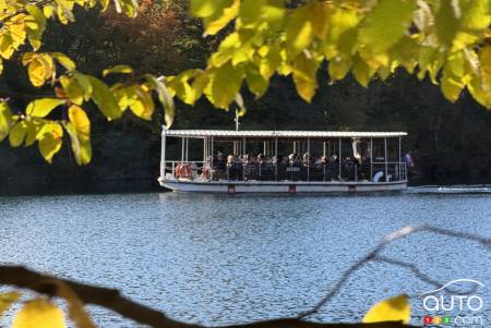 Electric boat in Plitvice
