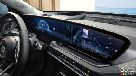 2025 Buick Electra E5 - Large screen display