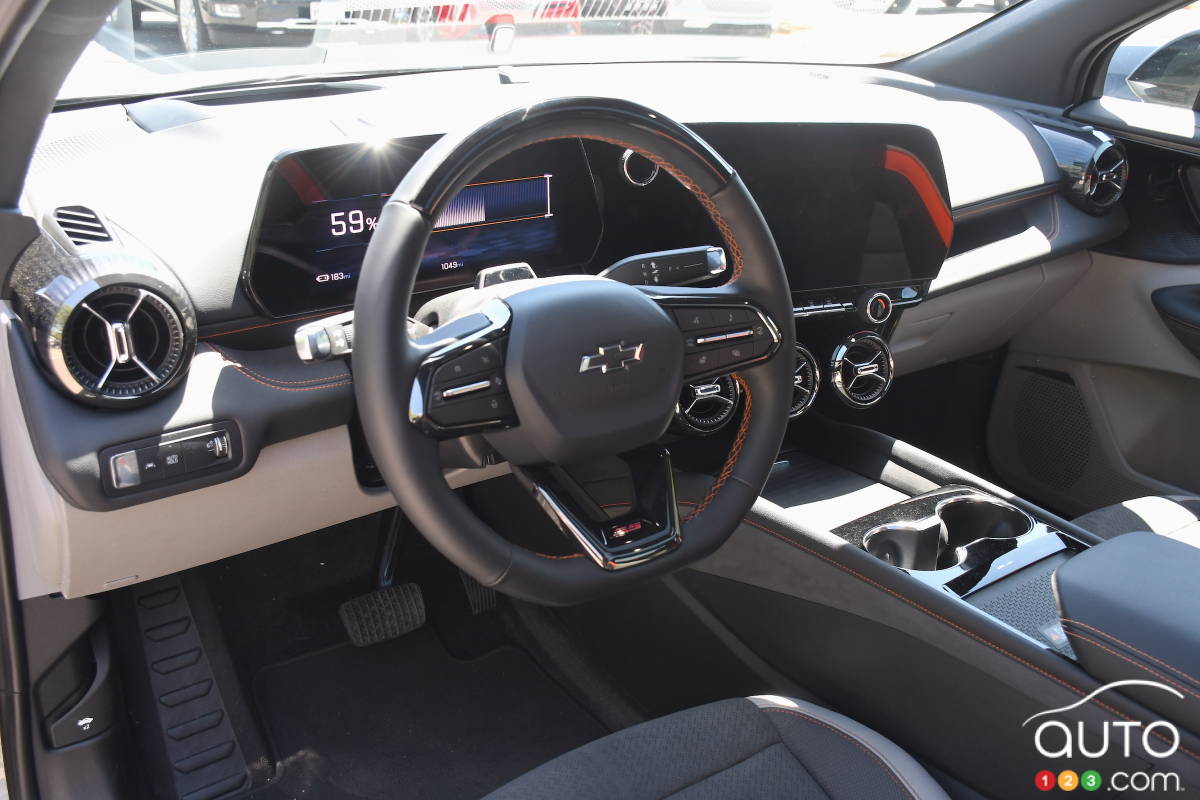 Chevrolet Blazer EV SS 2025, intérieur