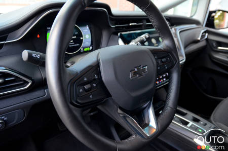 2022 Chevrolet Bolt EV - Steering wheel