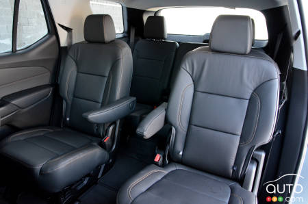 2020 Chevrolet Traverse RS, 2nd row