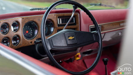 Modified 1977 Chevrolet K5 Blazer, interior