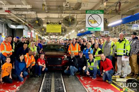 The very last Chrysler 300C to be produced at Stellantis' Brampton plant