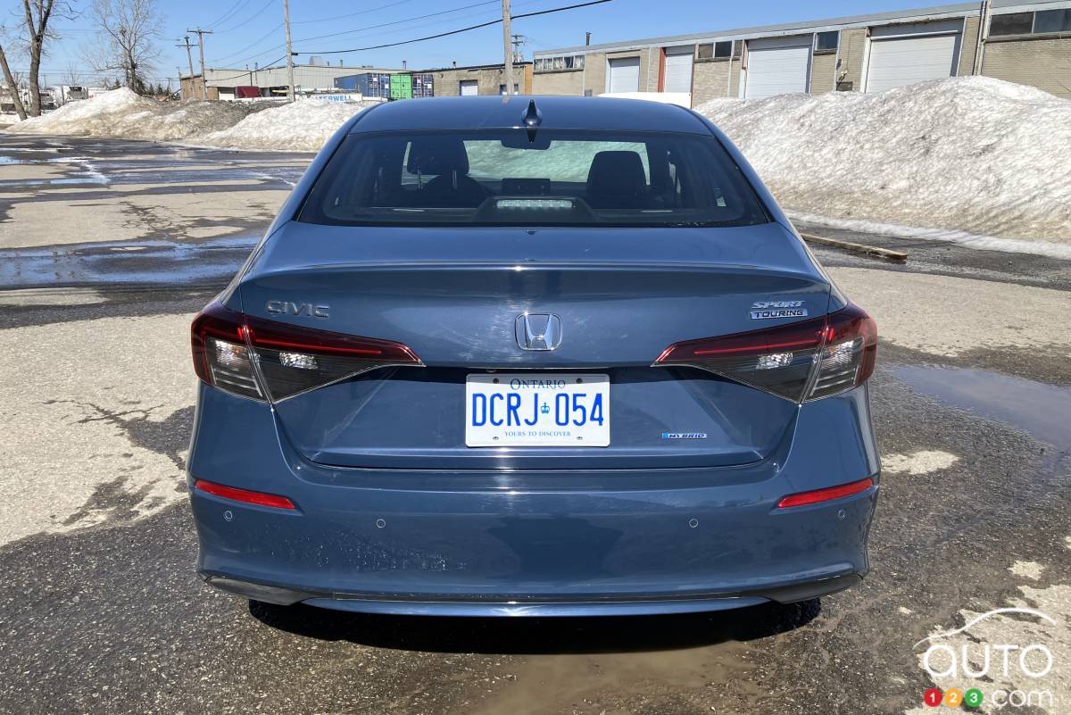 La Honda Civic Sport Touring hybride 2025, arrière