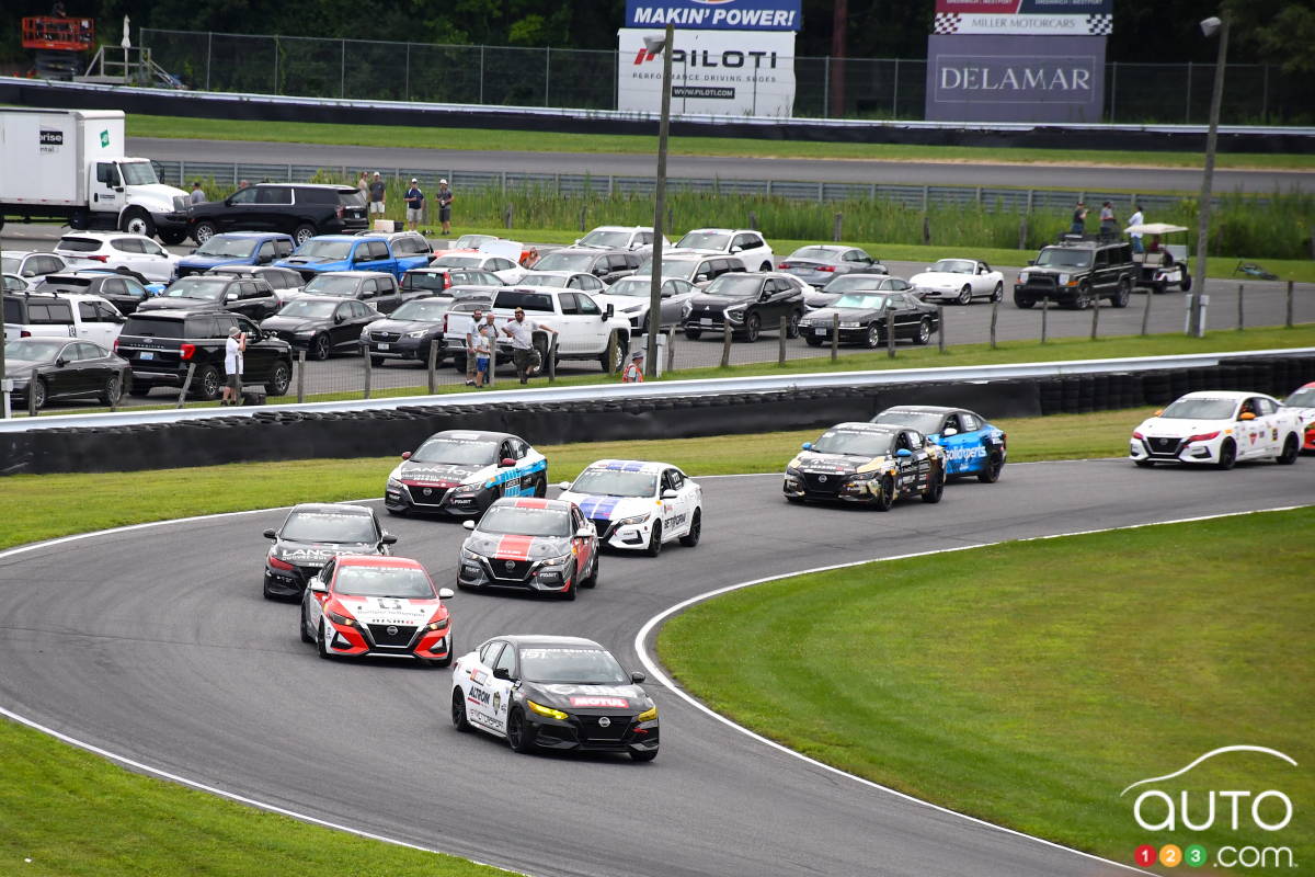 Les Nissan Sentra, sur le circuit de Lime Rock, au Connecticut