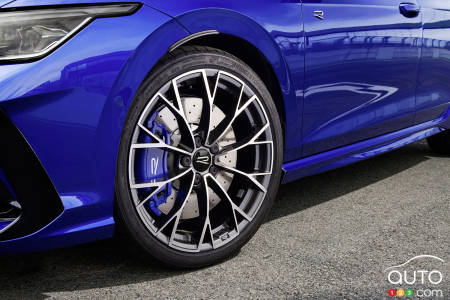 2025 Volkswagen Golf R, wheel