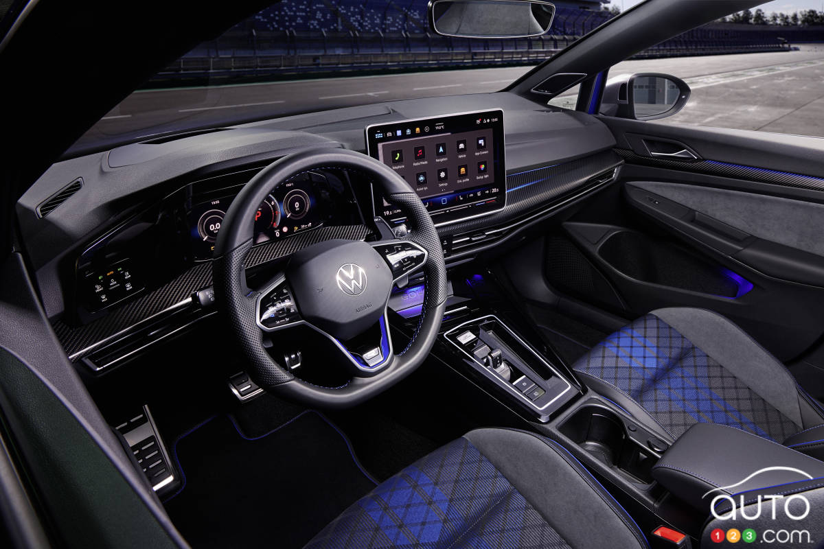 Volkswagen Golf R 2025, intérieur