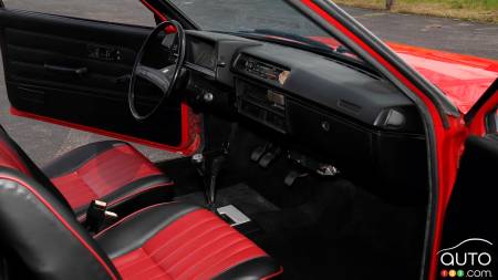 Dodge Colt / Plymouth Champ 1981, intérieur deux