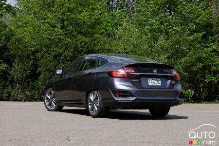Honda Clarity, trois quarts arrière