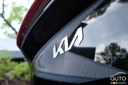 Kia EV6, logo Kia
