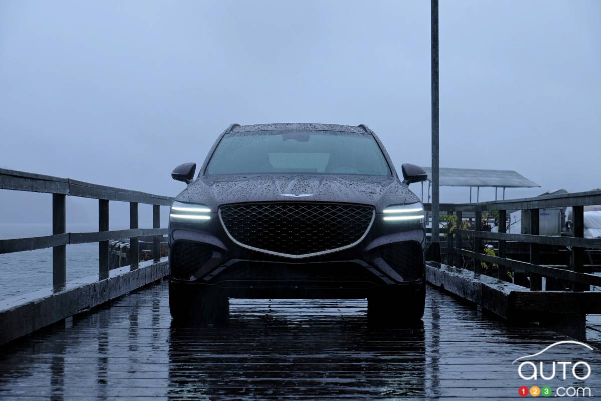 Genesis GV70 2022, avant