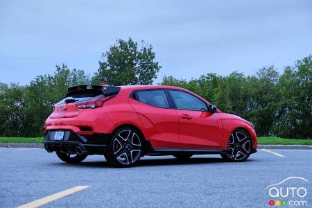 Hyundai Veloster N, three-quarters rear