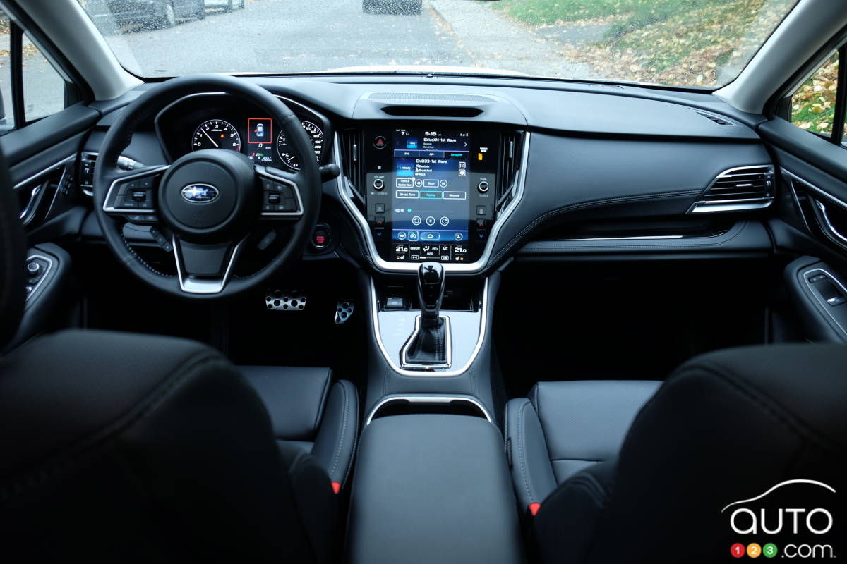 Subaru Legacy 2022, intérieur