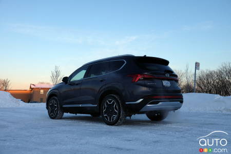 2022 Hyundai Santa Fe PHEV, three-quarters rear