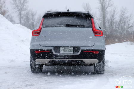 Volvo XC40 Recharge 2022, arrière