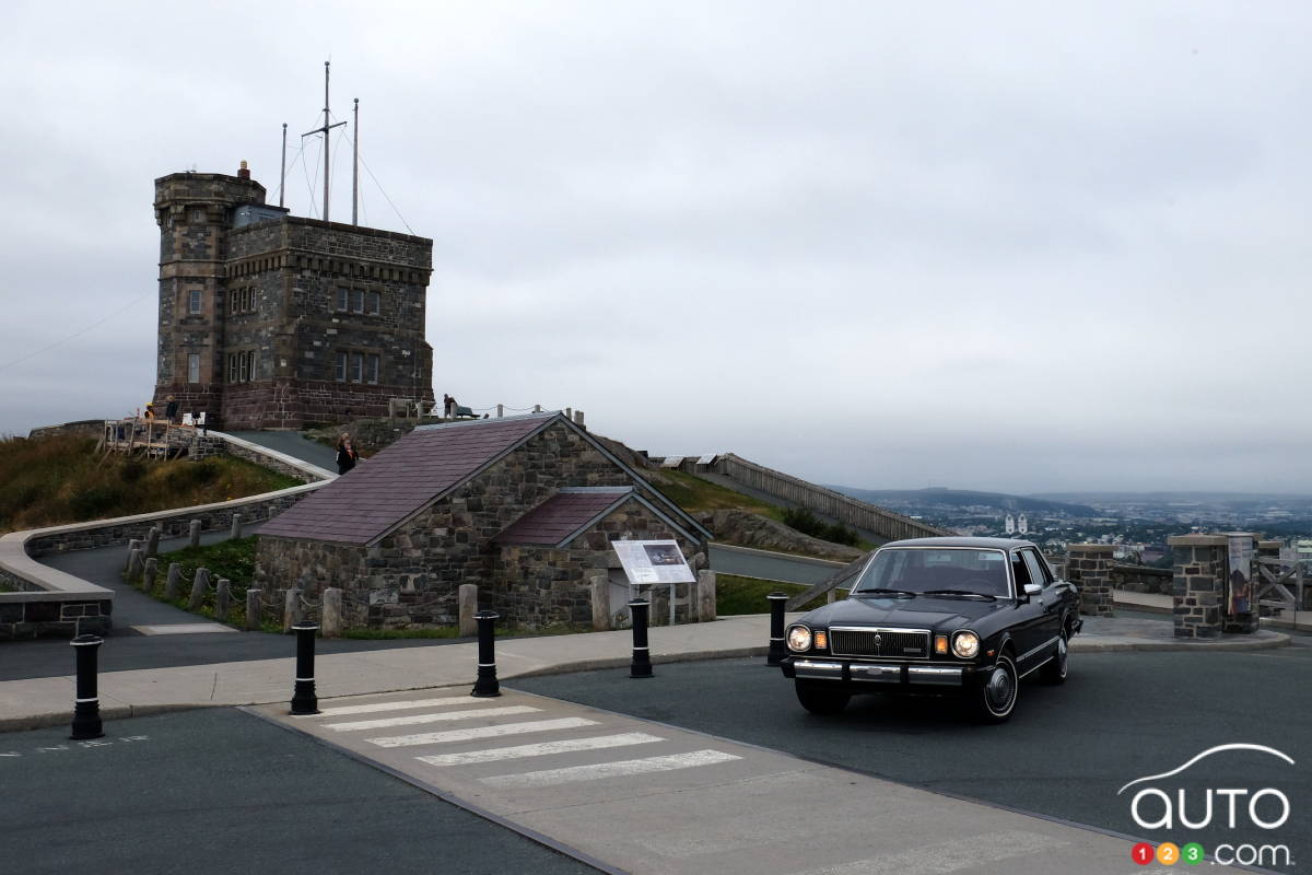 La Toyota Cressida 1979 appartenant aux propriétaires de Plaza Toyota, à Saint-Jean, Terre-Neuve