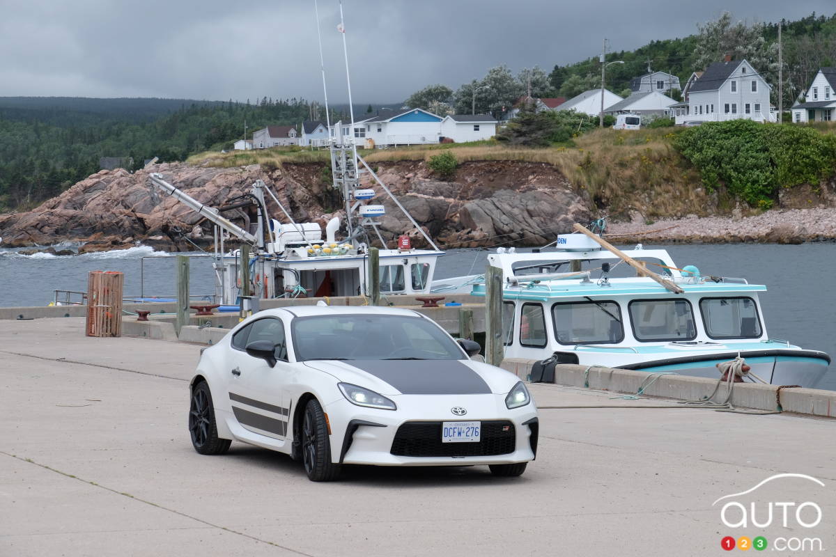 La Toyota GR86, à Neils Harbour