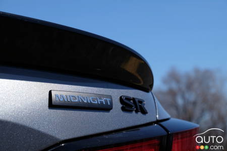2022 Nissan Altima SR  Midnight Edition, badging