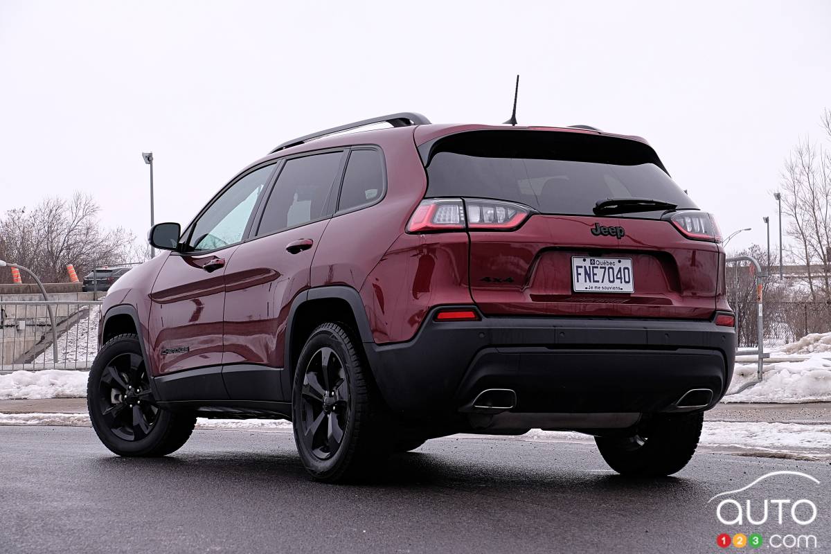 Jeep Cherokee Altitude 2020, trois quarts arrière