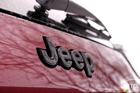 Jeep Cherokee Altitude 2020, écusson