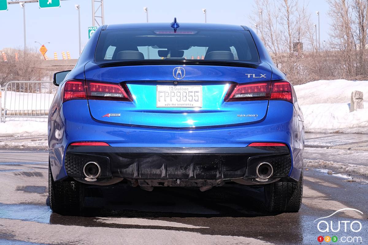 Acura TLX 2020, arrière