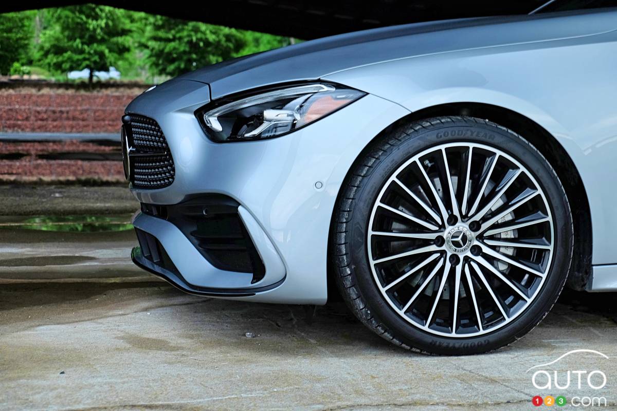 Mercedes-Benz Classe C C300 2022, section avant