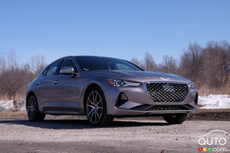 2020 Genesis G7, three-quarters front