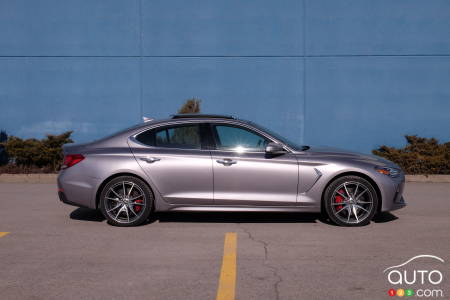 2020 Genesis G70, profile