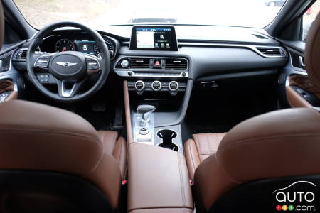 2020 Genesis G7, interior