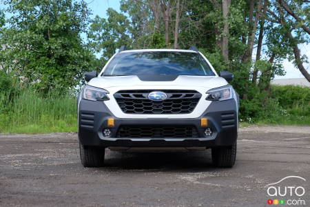 2022 Subaru Outback Wilderness, front