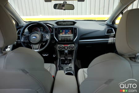 Subaru Impreza, intérieur